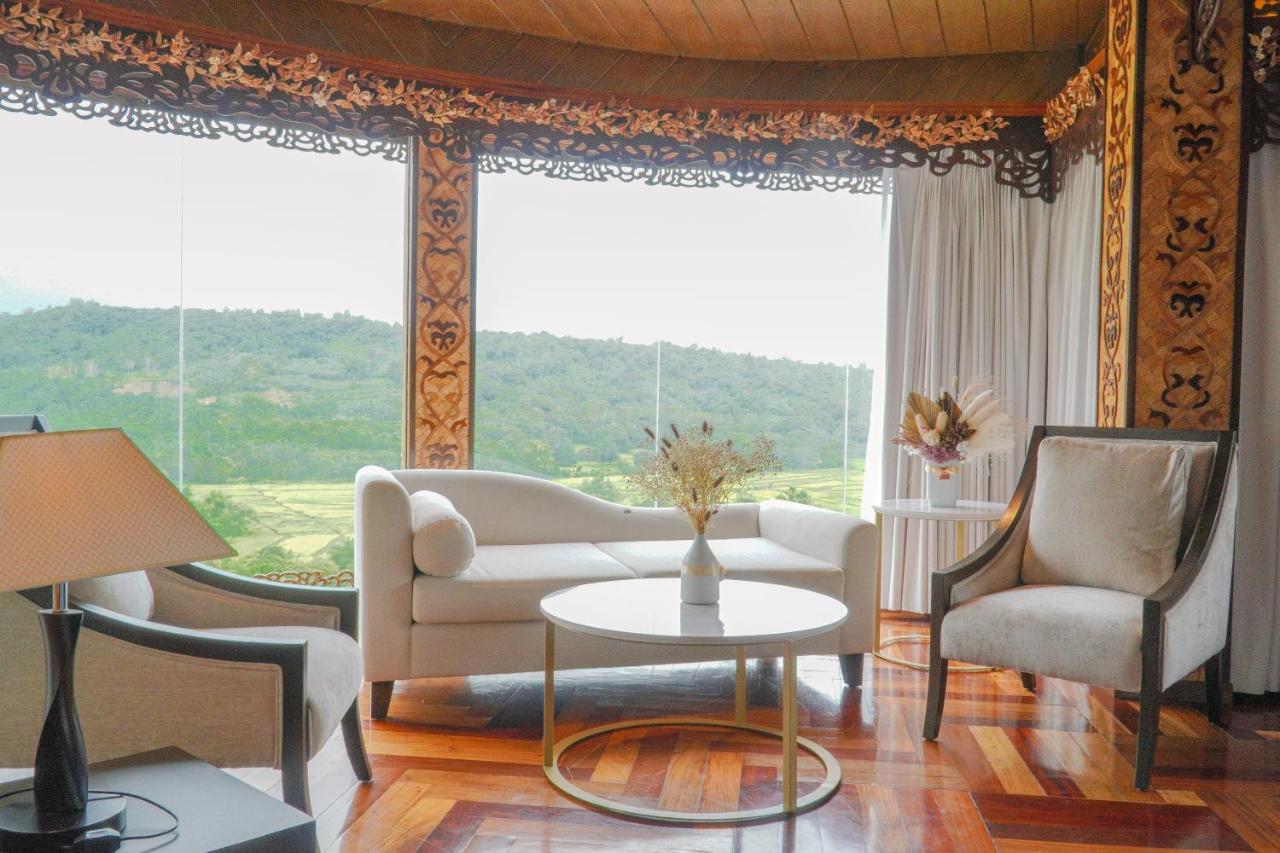 Rancho Bernardo Luxury Villas And Resort Bagac Εξωτερικό φωτογραφία